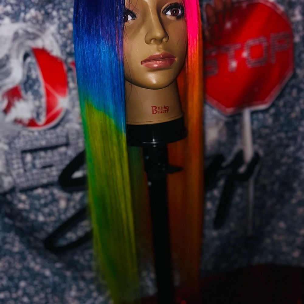 Multicolor wig - Picture 4 of 4